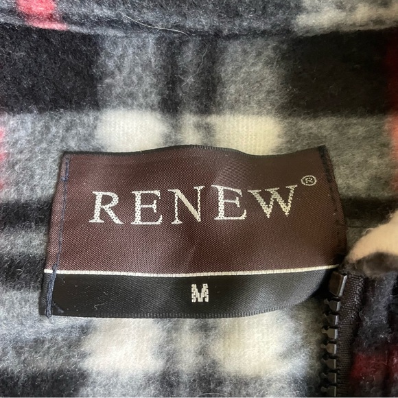 Renew black white red plaid full zip shacket Like new Me. Medium Like New - Picture 12 of 13